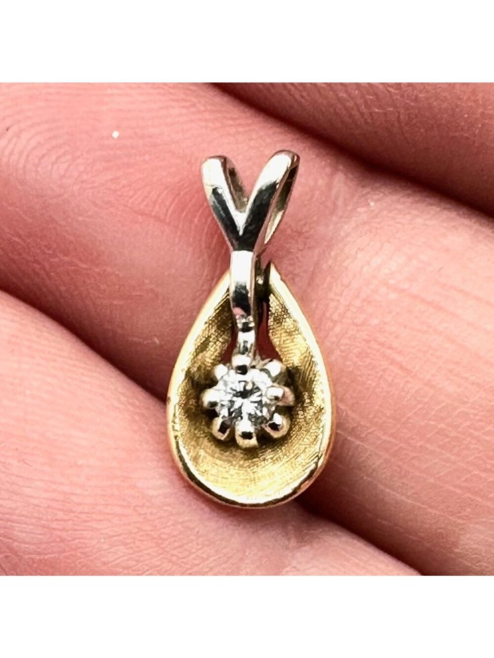 Womens Pendant 14K Yellow Gold White Topaz Teardrop Shaped